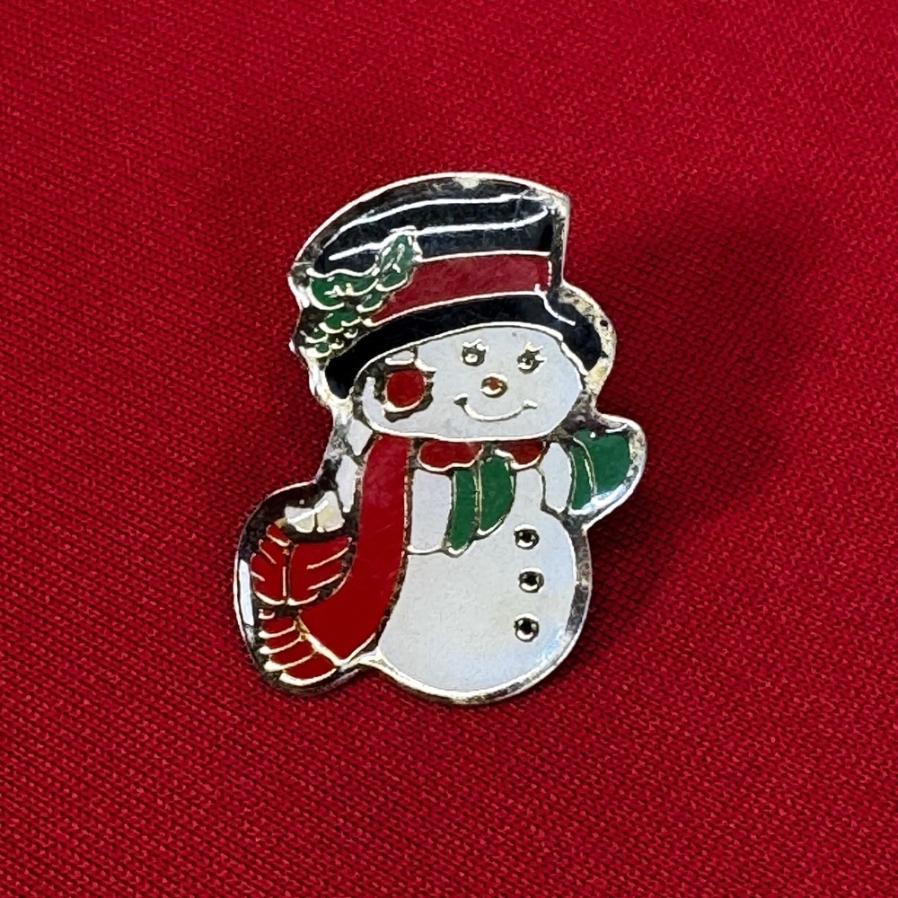 Vintage Snowman Enamel Pin Gold Tone Holiday Christmas Lapel‎ Hat Pin Tie Tack